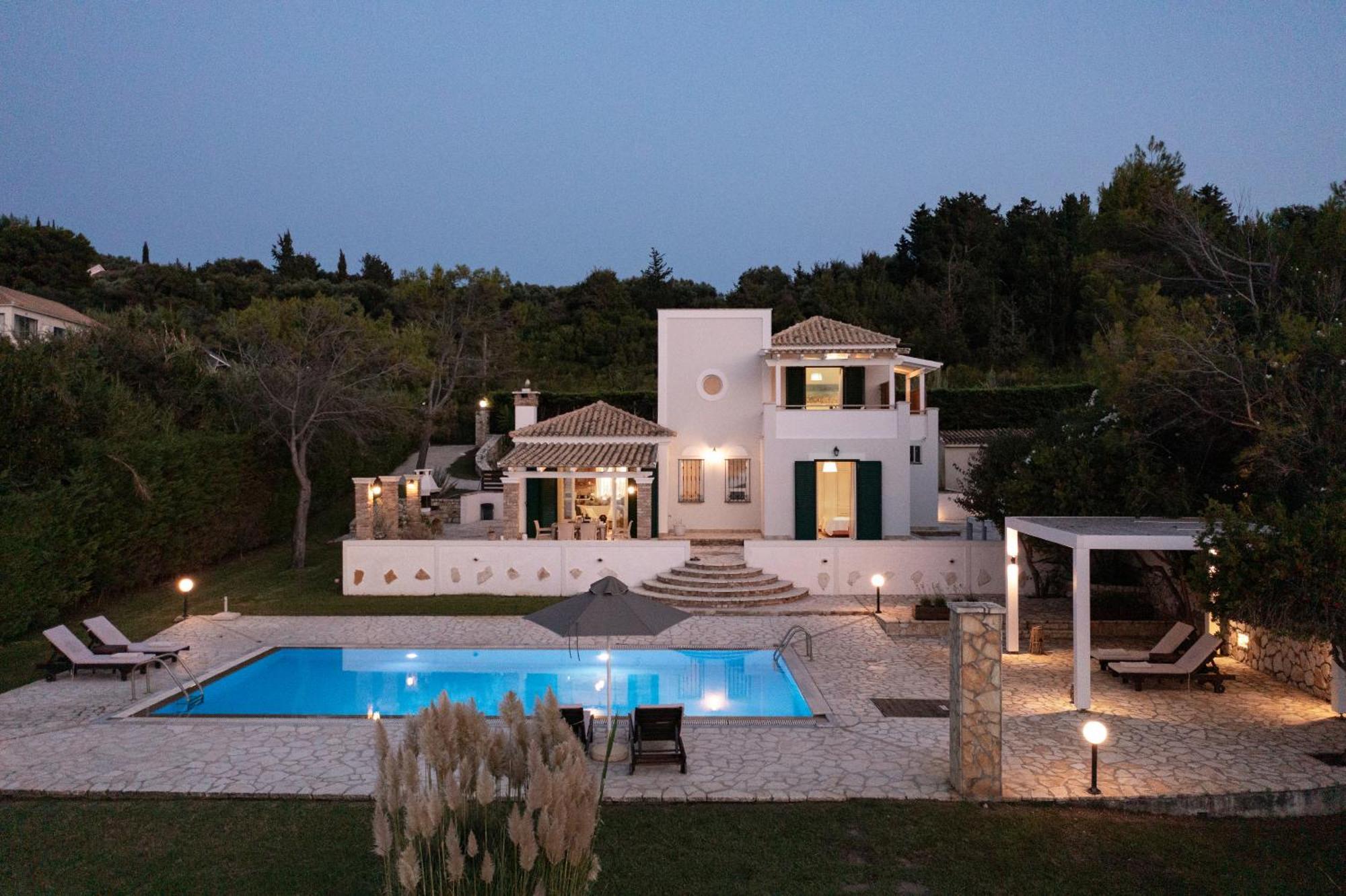 Beachfront Villa Dionysos - With Private Beach Sidárion Exterior foto