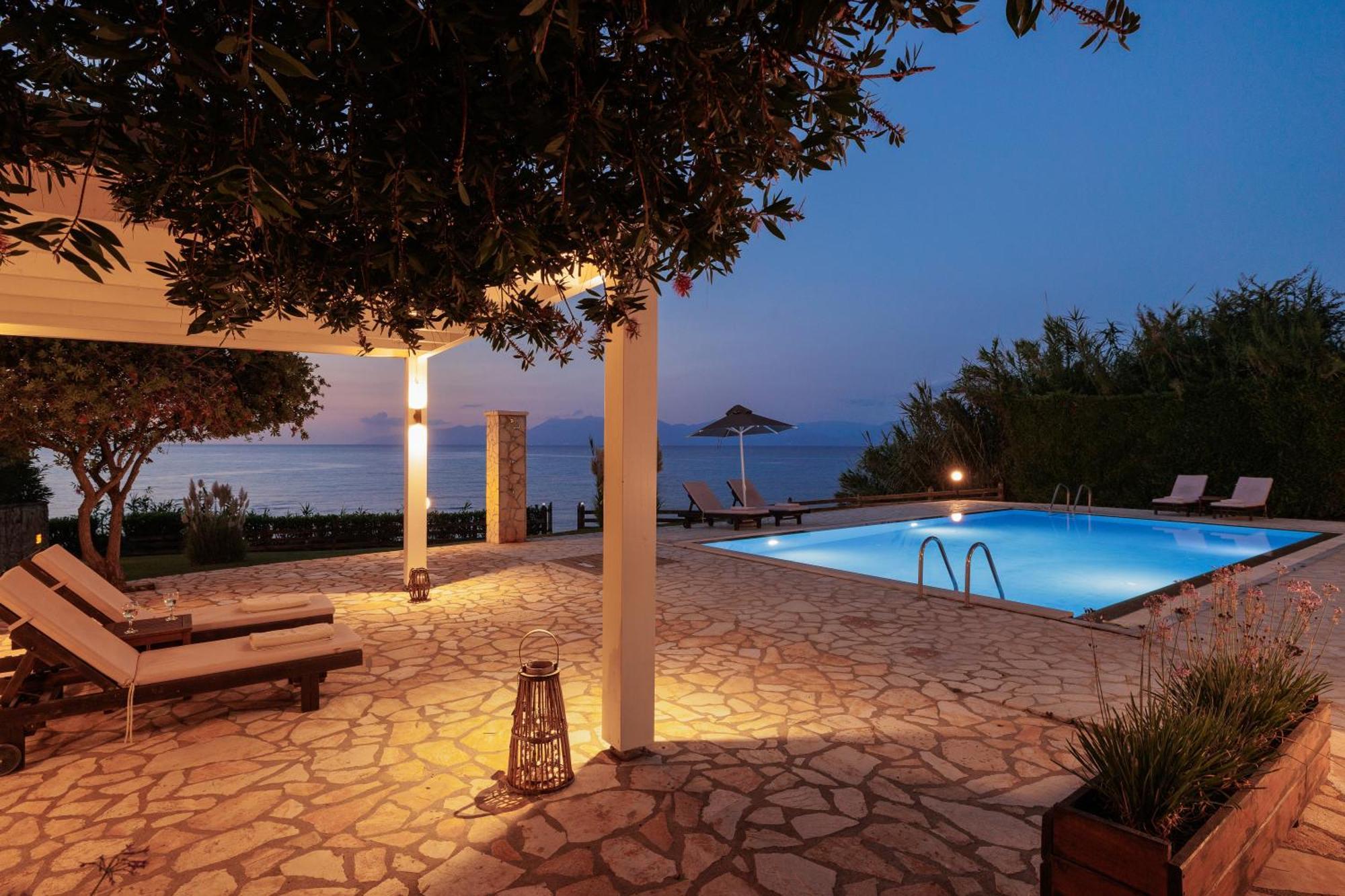 Beachfront Villa Dionysos - With Private Beach Sidárion Exterior foto